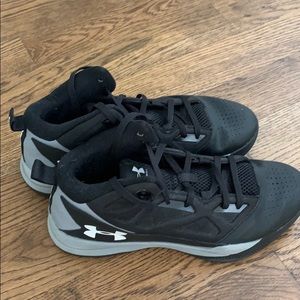 Men’s Under Armor Basketball Shoes Size 10